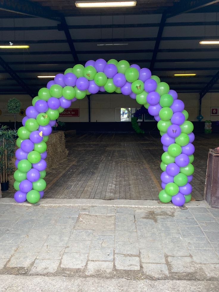 Balloon Arch Green and Green Spiral Arrangement - Corporate Event, Grand Opening, Company Event Perfect for special occasion!