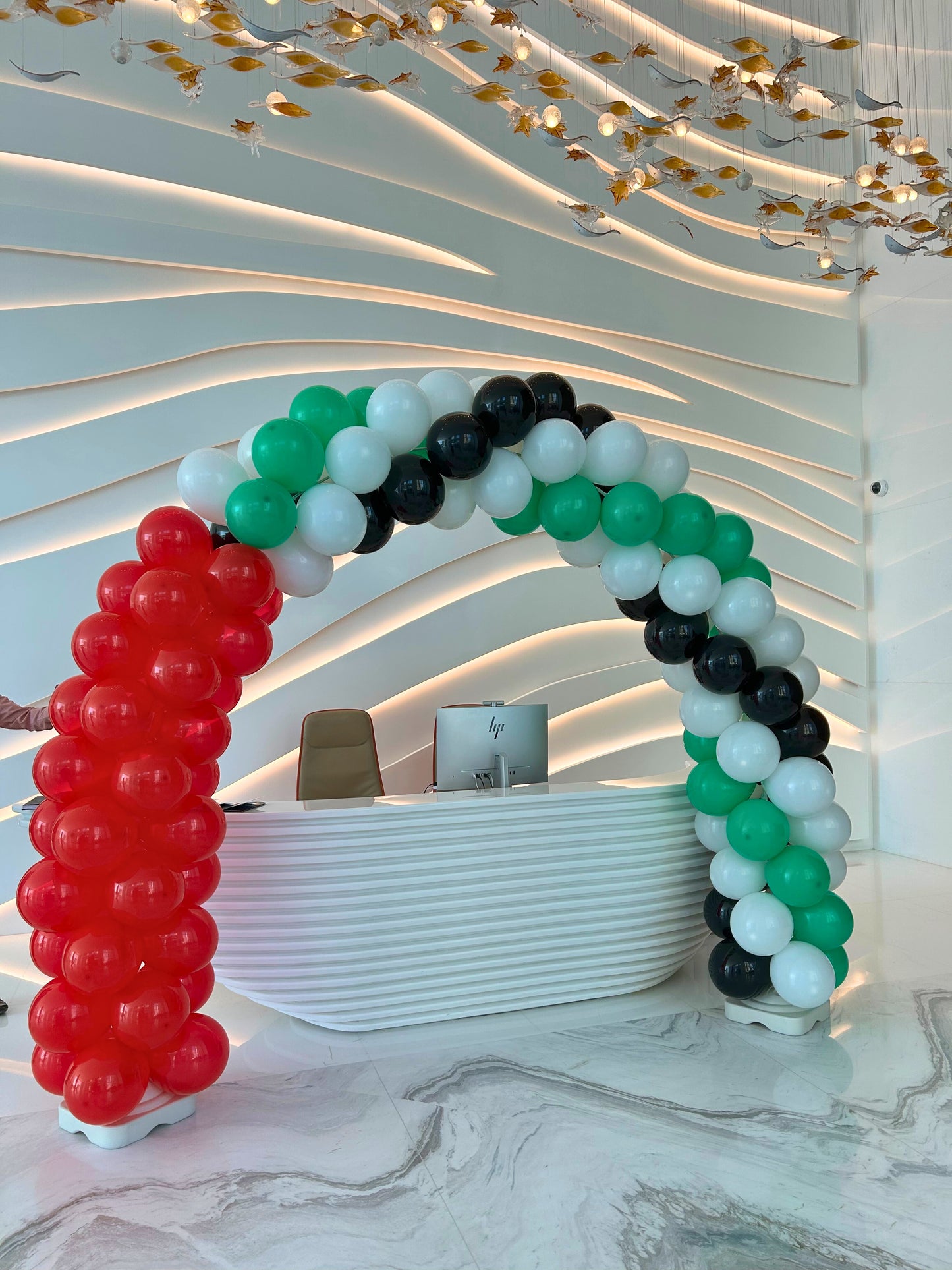 UAE National Day Balloon Red, White, Green and Black Chain with Number Balloon Stand