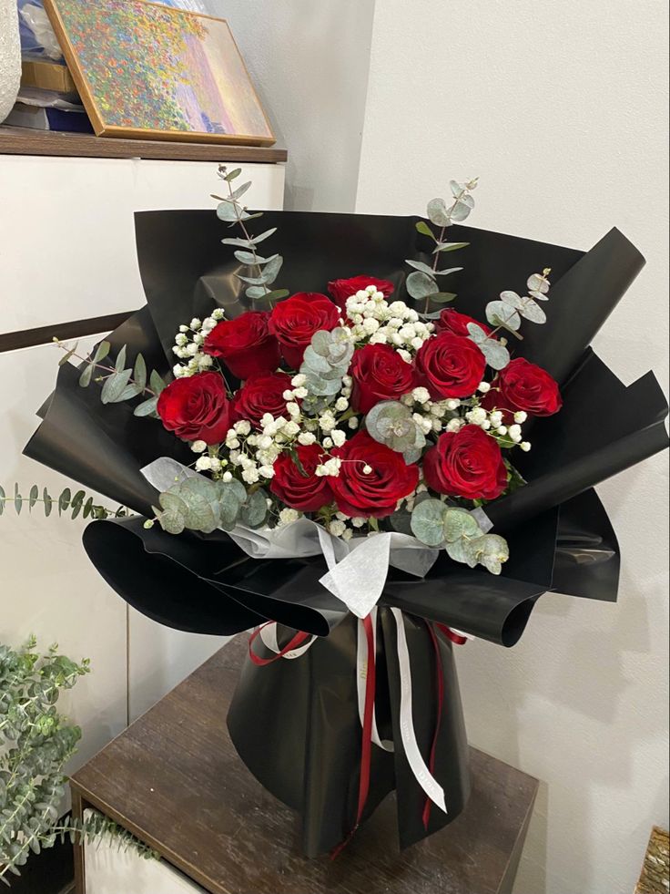 Red Roses - Floral Fresh Bouquet