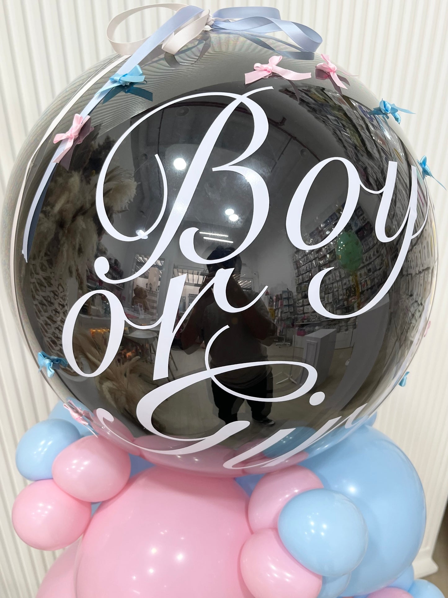 Gender Reveal Surprise Pop Balloon – Exciting Decoration for Celebrating Baby's Arrival