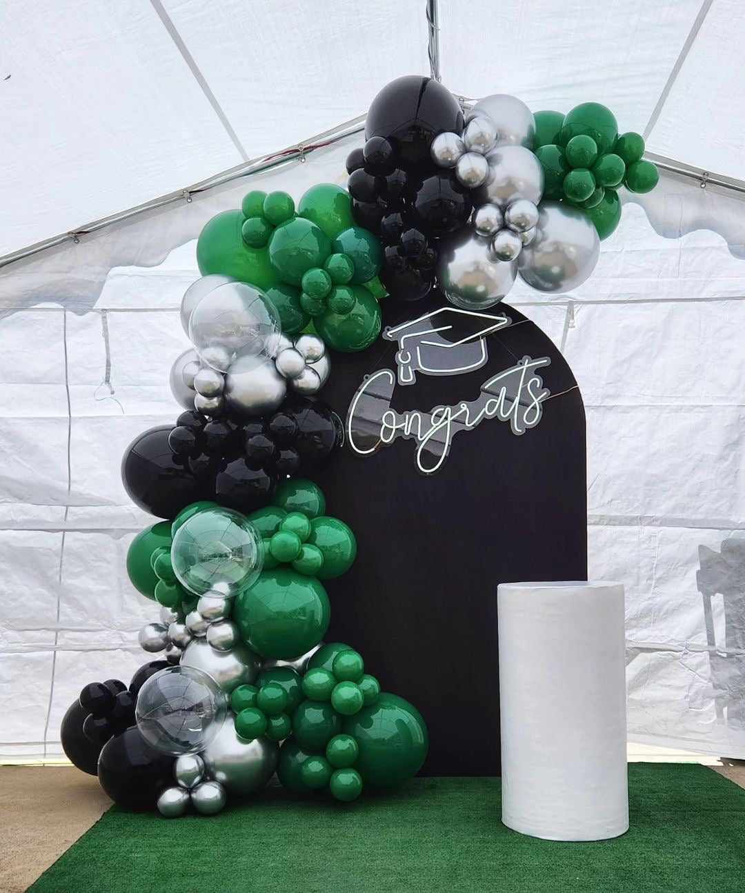 Customizable Kt Board Backdrop Graduation with Balloon Green, Silver and Black with Customizable LED Acrylic ‘Congrats’ Lights Setup - Perfect for Graduation Celebration