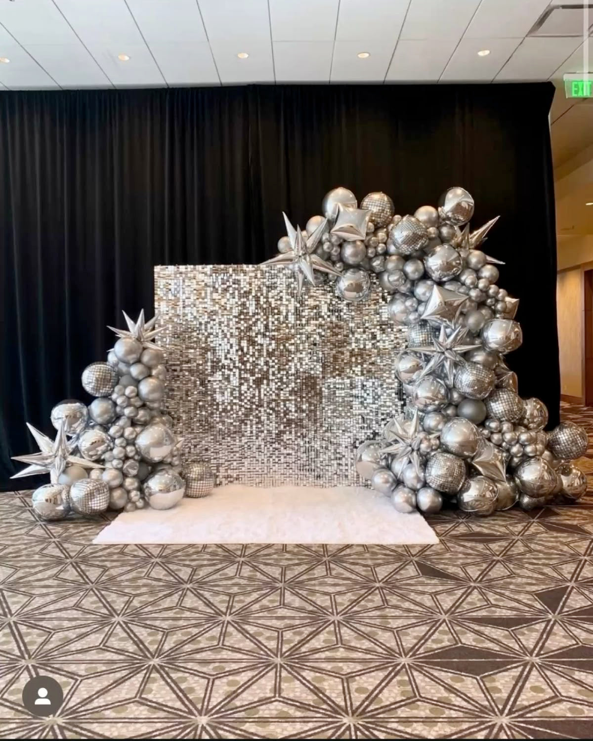Shimmer Wall Setup Balloon Arch Silver Glam with Star Foil Balloons Accents - Perfect for any Celebration