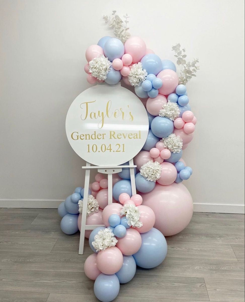 Mini Chain Balloon Blue and Pink with Customizable Circle KT Board with Stand and Flowers - Perfect for any Special Occasions