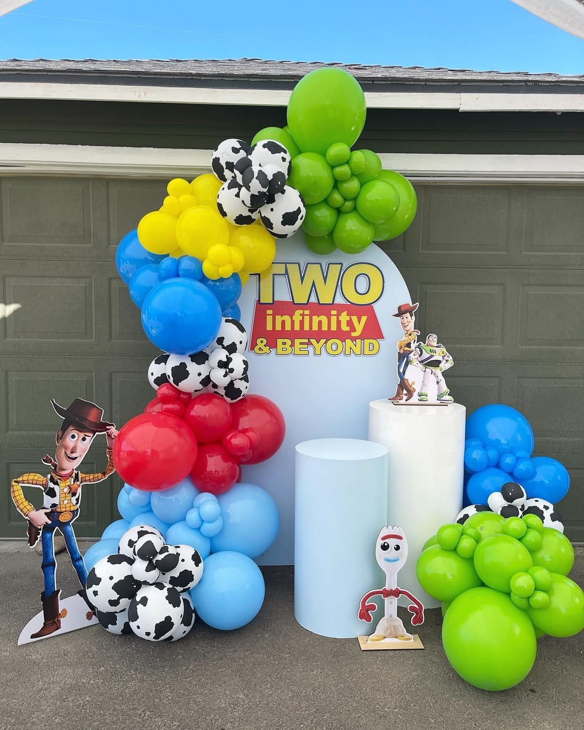 Full Set Customizable Board Backdrop with Balloon Animal Printed White, Green, Blue and Red with Toy Story Characters Standee - Toy Story-Themed Perfect for special occasions