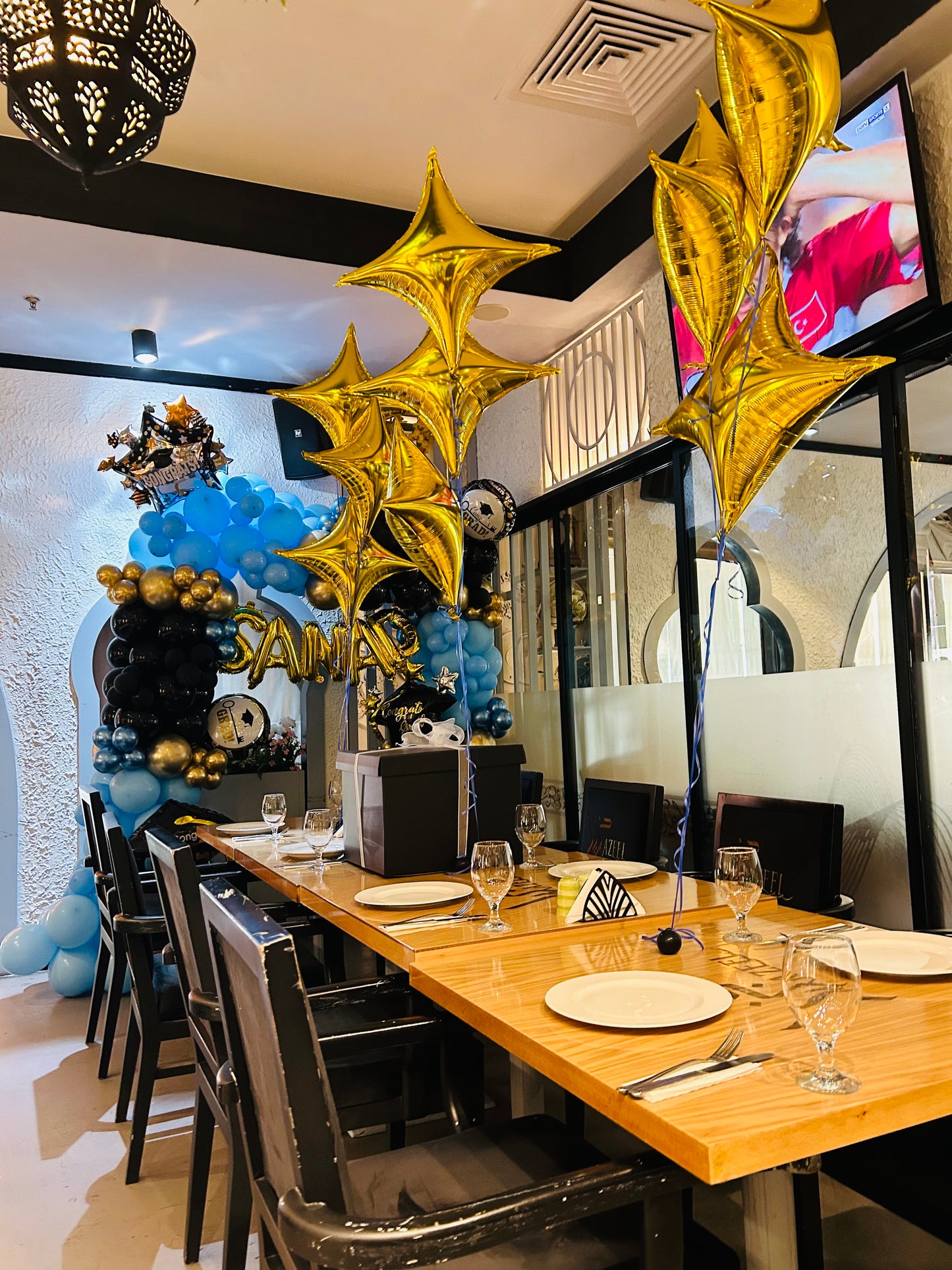 Graduation Decoration Balloon Setup