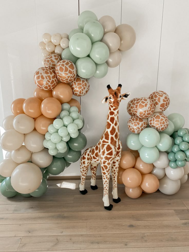 Balloon Chain with Animal Printed, Beige, Dust White, Green and Mint Green Decor - Animal-Themed Customizable Perfect for any occasions