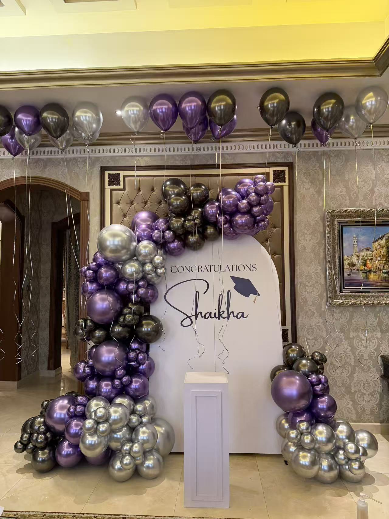 Graduation Customizable Board Backdrop with Helium Balloon White And Gold