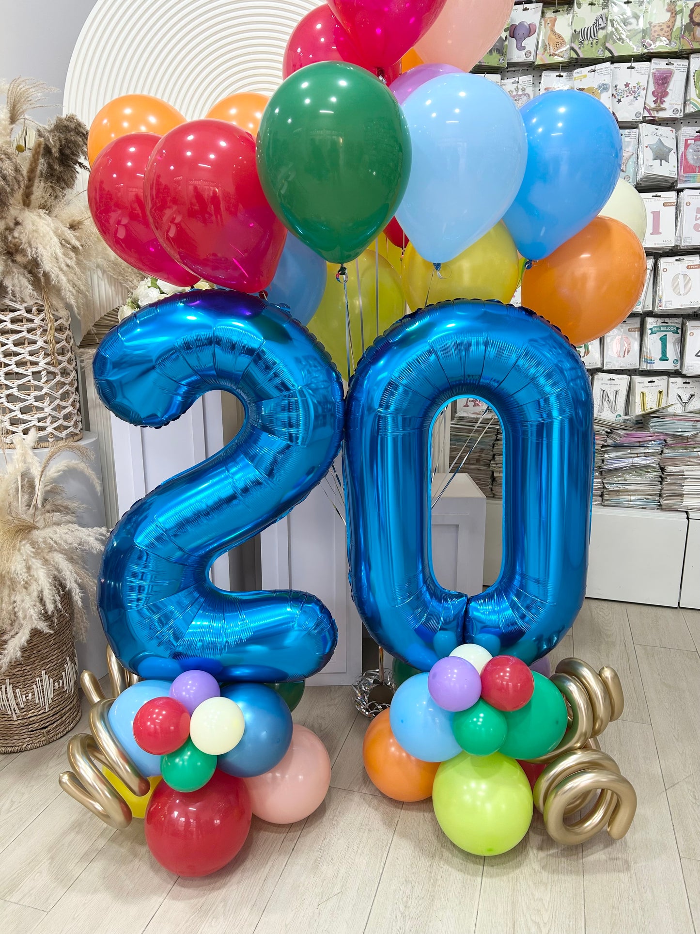 Number Balloon on Stand Blue ‘20’ with Latex Helium Green Red Orange Yellow Blue - Customizable Design