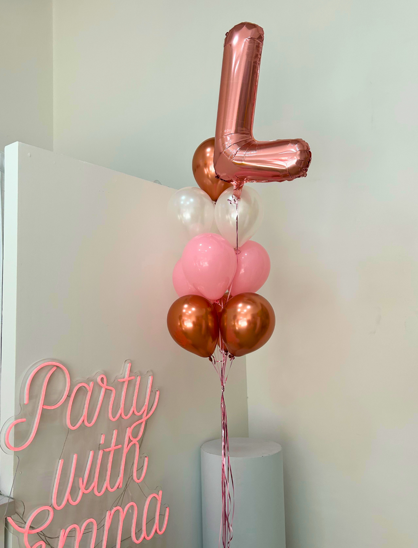 Helium Rose Gold Single Letter Set Balloon with Rose Gold, Pink and Glossy White Latex Balloons