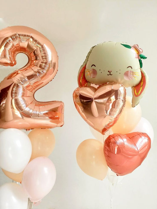 Helium Balloon Single Number Set of Rose Gold Number ‘2’ Balloon with Rabbit, Heart-Shaped Rose Gold with Latex Helium Bunch Pink, Beige and White - Rabbit-Themed Fairy-Themed Garden-Themed Perfect for any Occasions