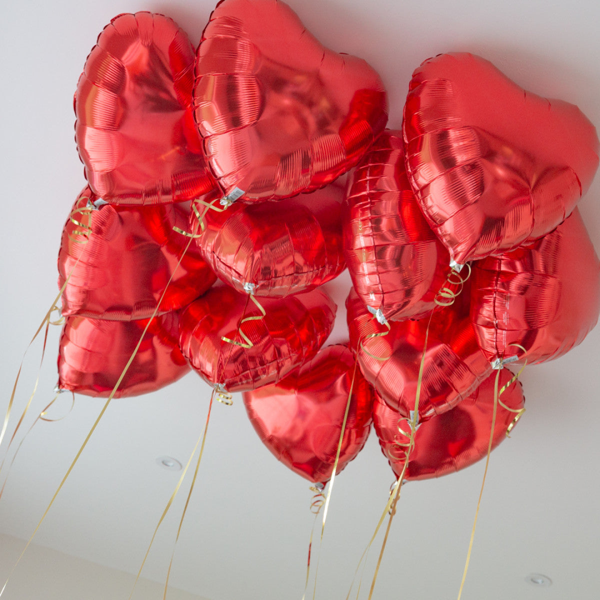 Red Heart Helium Ceiling Balloons Elevate Your Celebration with Stunning Helium Ceiling Balloons Helium Balloon Bouquet