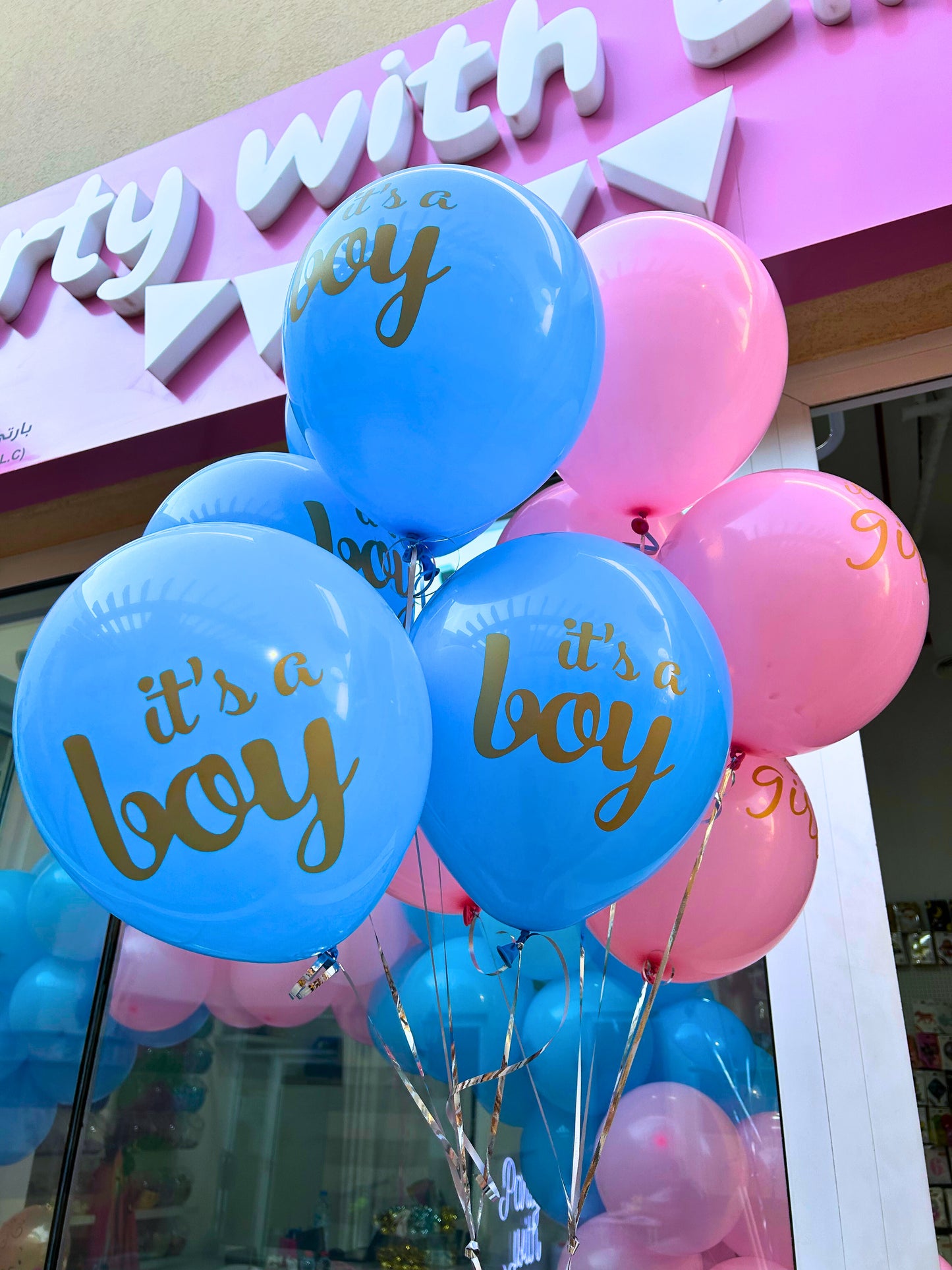 It’s a Boy’ or ‘It’s a Girl’ Helium Balloon – Perfect for Gender Reveals and Celebrating Baby Arrivals