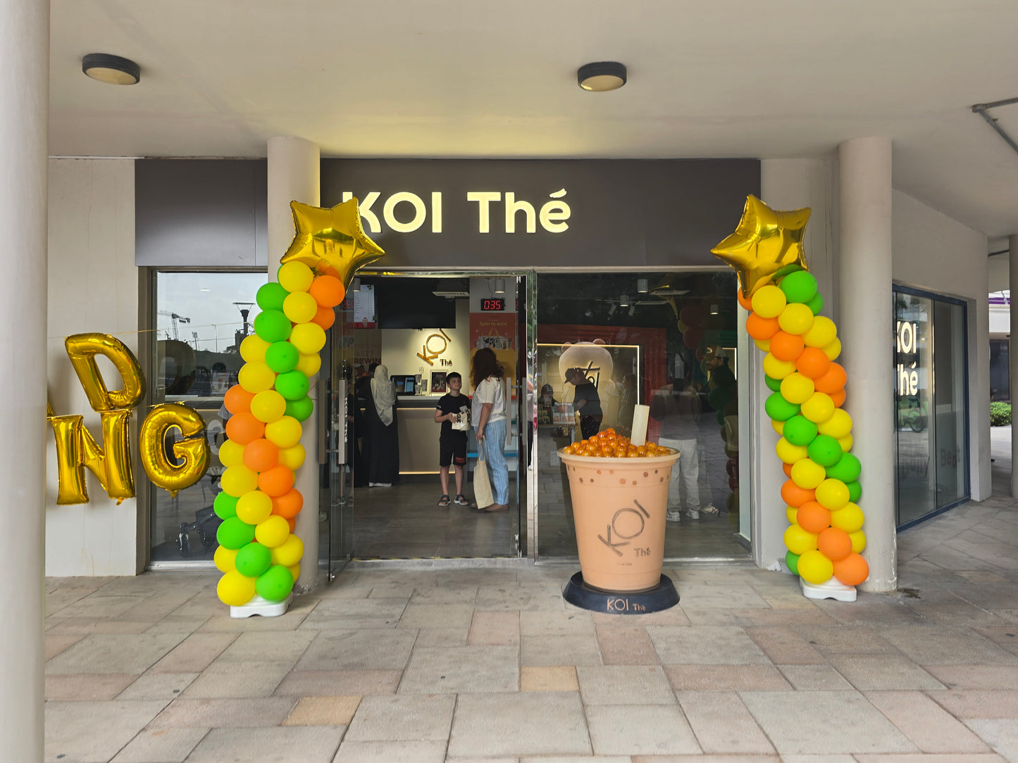 Pillar/Column/Tower Latex Yellow Orange Green with Gold Foil Star Balloon - Customizable Design Perfect for Corporate Event, Grand Opening, Company Event!