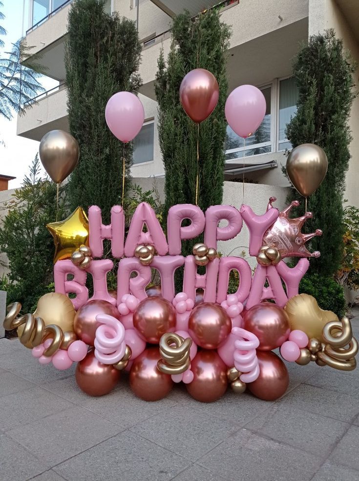 Platform Pink 'HAPPY BIRTHDAY' with Latex Shinny Pink, Gold, Heart-Shaped, Crown and Star Foil accents with Latex Helium Balloons – Customizable Design