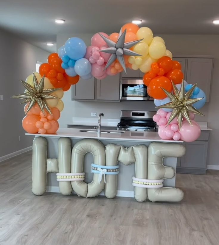 Beige 'WELCOME HOME' with Balloon Chain – Customizable Design