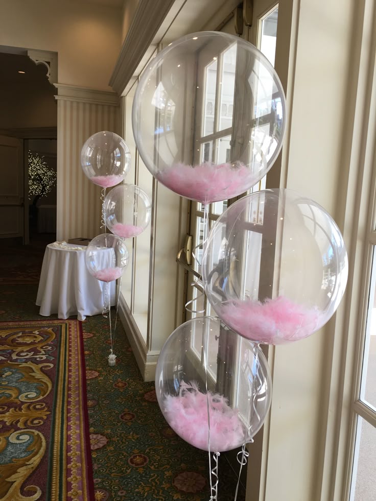 Clear Balloons with Pink Feather Helium Bunch - Perfect for any occasions!