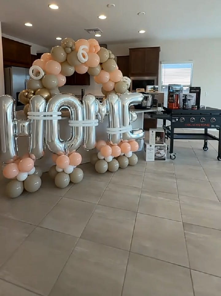 'WELCOME HOME' Platform Balloons Pastel Colors Beige Set