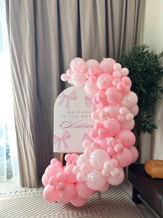Printed Welcome Board with Pink Mini Balloon Chain Hospital Setup – Customizable Design Baby Shower Welcome Baby Girl