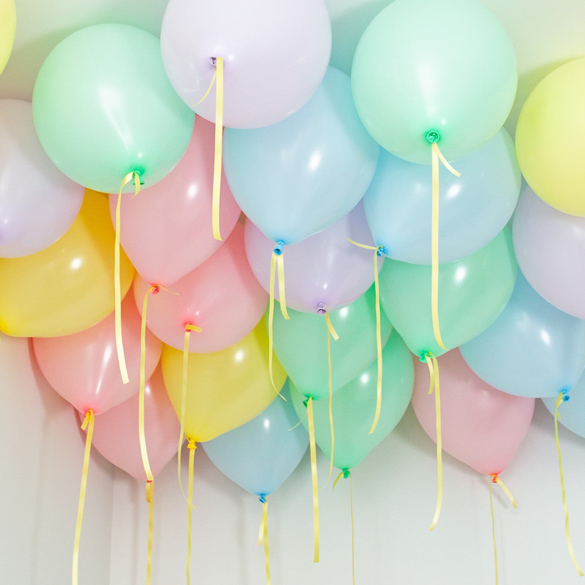 Ice Cream Rainbow Daisy Helium Ceiling Balloons Elevate Your Celebration with Stunning Helium Ceiling Balloons Helium Balloon Bouquet