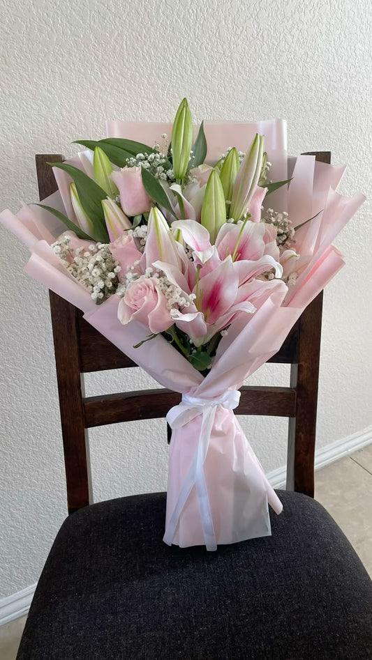 Mix Flower Roses and Lilies - Floral Fresh Bouquet