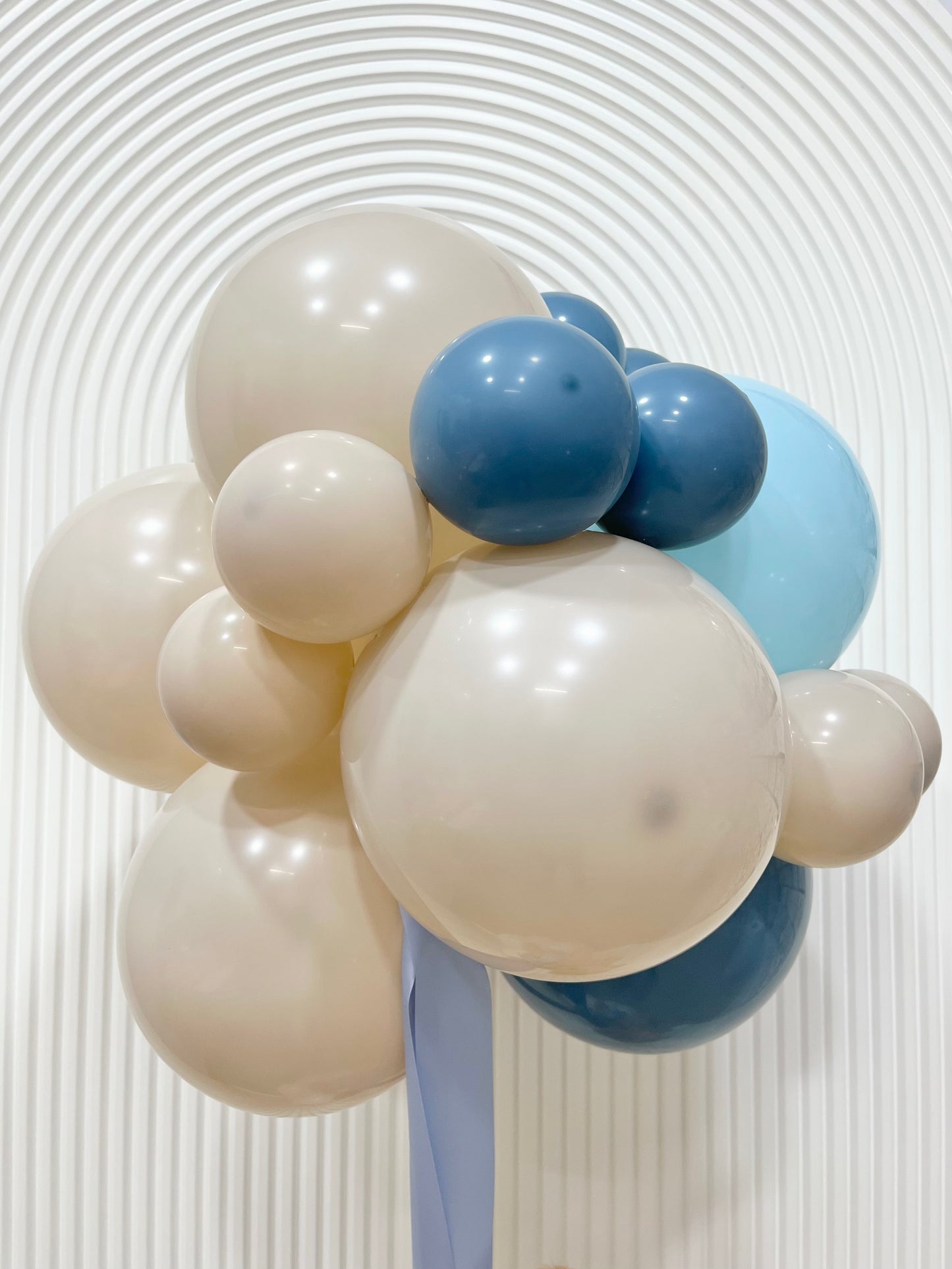 Customizable Balloon Blue and Dust White Centerpiece with Teddy Bear and Ribbons - Perfect for any Occasions