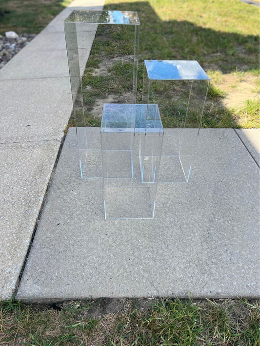 Acrylic Square-Type Cake Stand Rental
