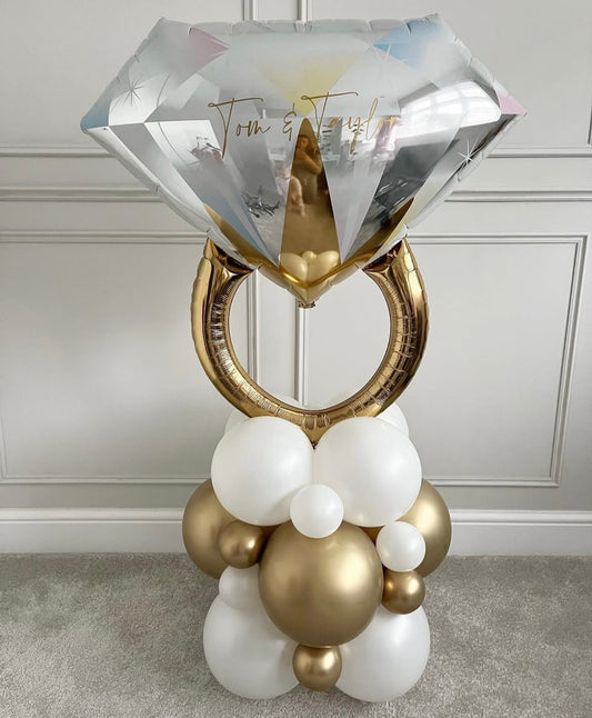 Balloon on Stand Gold Diamond Ring with Customize Sticker, Latex Pearl White and Light Gold – Customizable Design