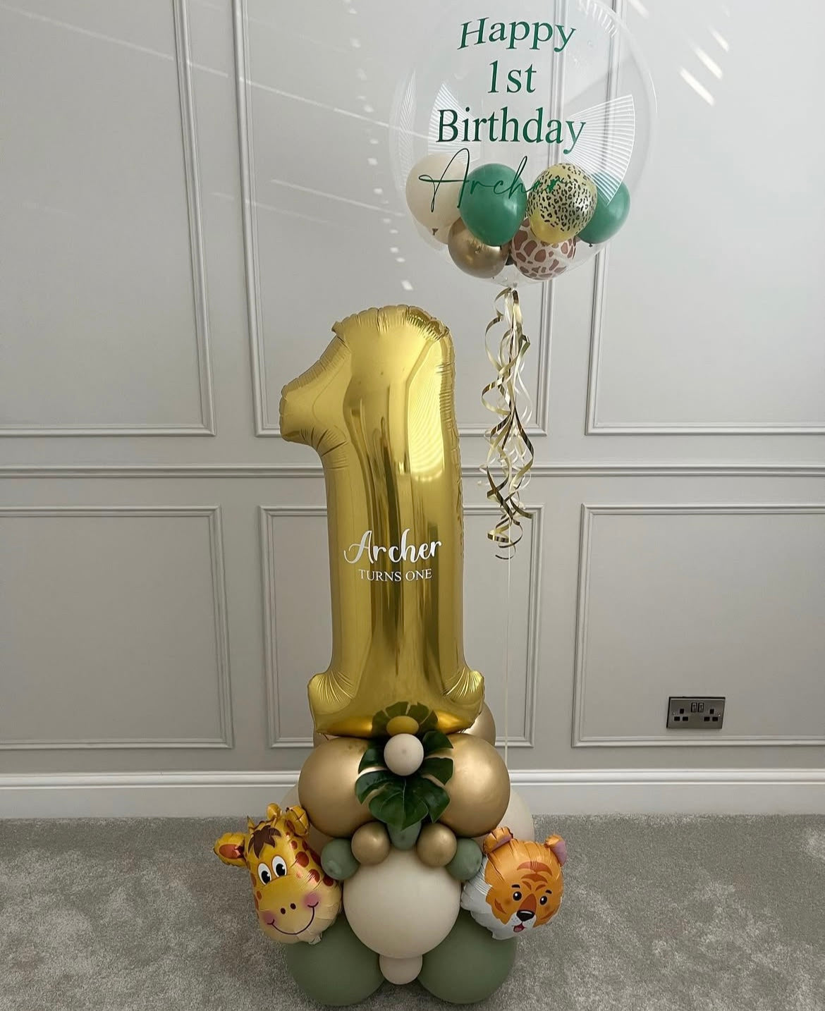 Balloon on Stand Gold Number '1' with Latex Beige, Light Gold and Green with Customize Sticker Animals Giraffe Tiger and Personalised Clear with Mini Latex and Customize Sticker – Customizable Design
