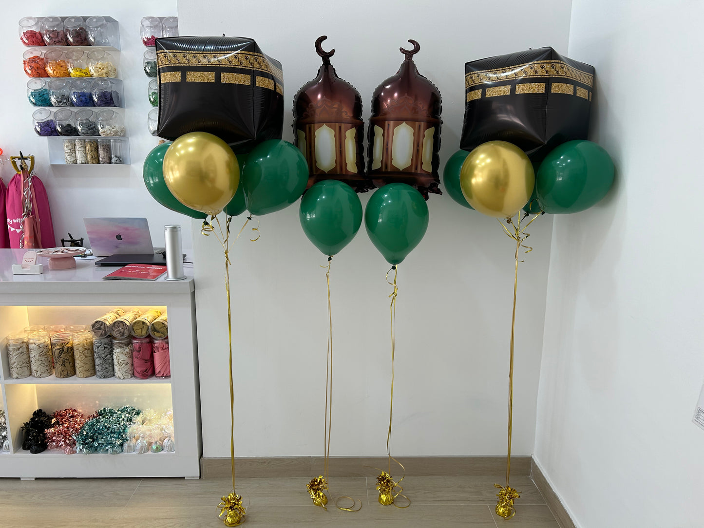 Kaaba Hajj Eid Mubarak Ramadan Helium Balloon with Green and Gold Latex Balloons