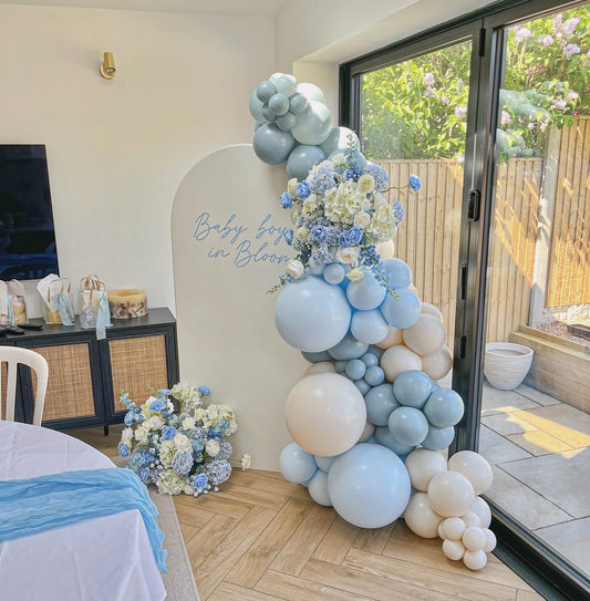 Customize Backdrop with Organic Balloon Garland Arrangement Blue and White with Fresh Roses Flowers - Perfect for special occasion