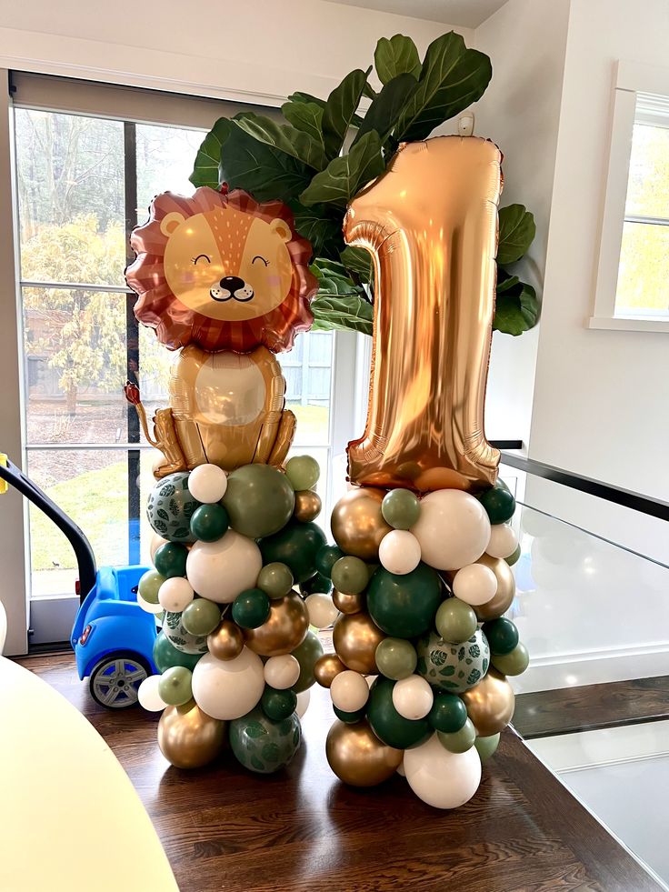 Number Matte Green Balloon on Stand ‘1’ with Lion, Animal Print, Safari and Jungle-Themed Events