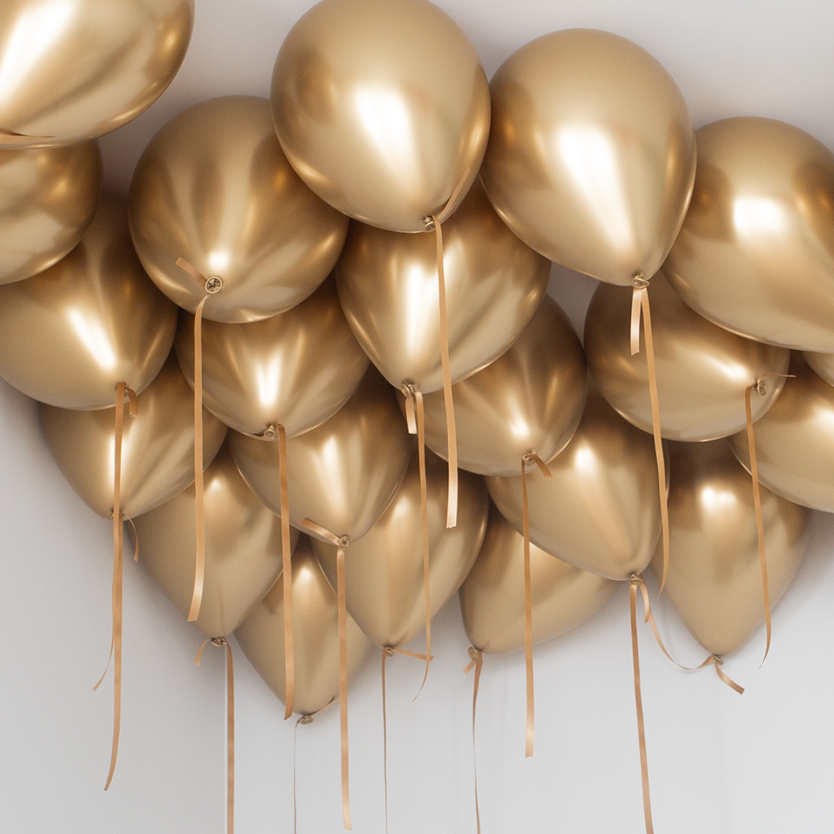 Gold Chrome Helium Ceiling Balloons Elevate Your Celebration with Stunning Helium Ceiling Balloons Helium Balloon Bouquet